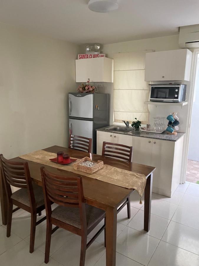 3 Bedrooms 3 Baths Victorian Style Townhouse Fully Furnished Batangas City Kültér fotó